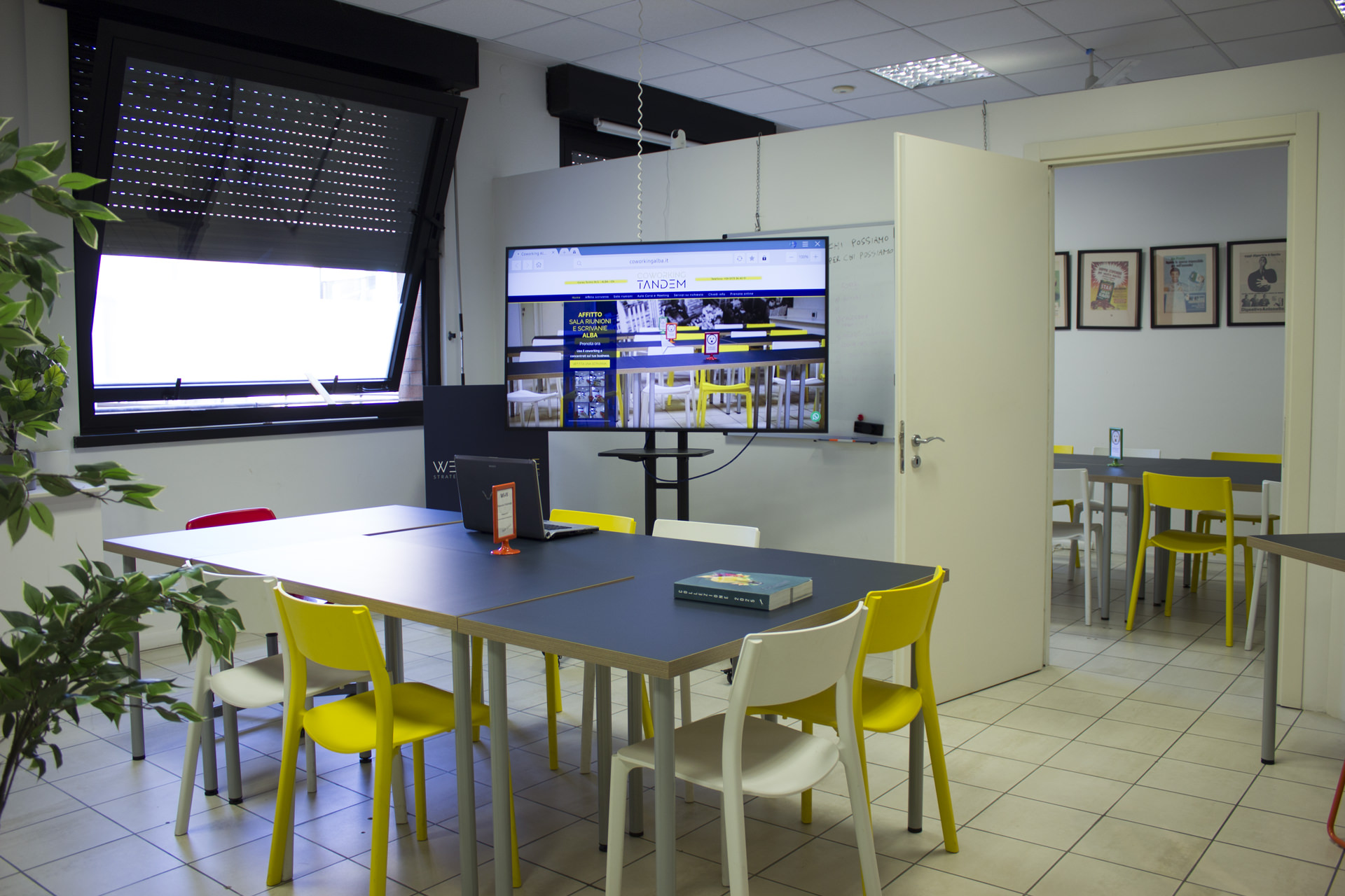 Scrivania giornaliera in openspace